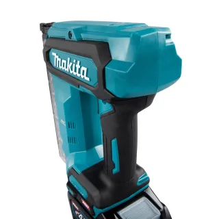 Акумулаторен такер Makita FN001GA201/ 40V/2x2.0Ah