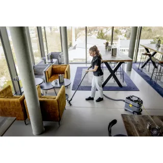 Прахосмукачка за сухо почистване Karcher T 15/1 Adv + дюза за паркет/ 585W