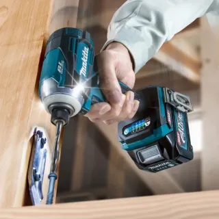 Акумулаторен винтоверт Makita TD001GM201 XGT/ 40 V/ 4 Ah