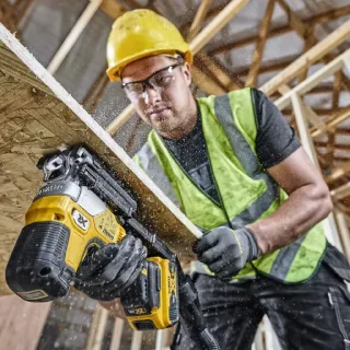 Акумулаторен прободен трион DeWALT DCS335N, 1000-3200 хода/мин, 26 мм