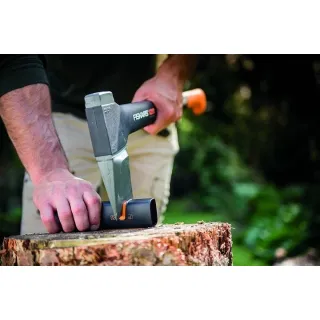 Точило за ножове и брадви Fiskars Xsharp
