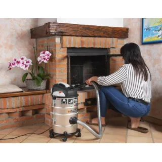 Прахосмукачка за сухо и мокро почистване COMET CM 30 S/ 1200W/ 28л