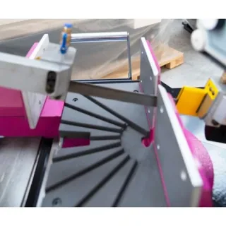 Полуавтоматична лентоотрезна машина OPTIMUM OPTIsaw SD 351AV/ 2.2kW/ 400V Полуавтоматична лентоотрезна машина OPTIMUM OPTIsaw SD 351AV/ 2.2kW/ 400V