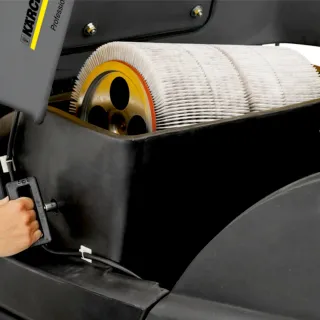 Седловa метачнa машинa Karcher KM 100/100 R Bp/ 24V/ 240Ah