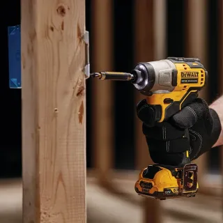 Винтоверт акумулаторен DeWALT DCF601N-XJ Solo/ 12 V/ 8 Nm