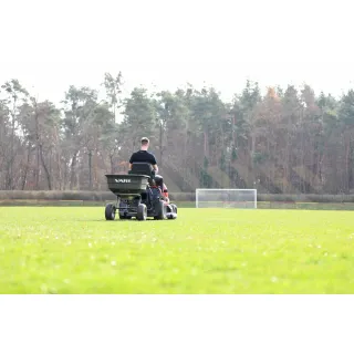 Прикачен разпръсквач за трактори VARO ST-900/ 305 - 366 см