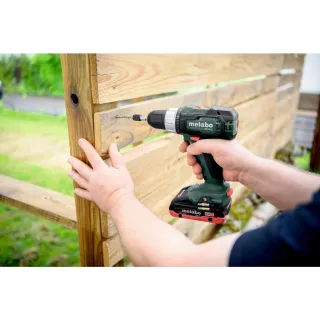 Акумулаторен винтоверт METABO SB 18 + аксесоари и куфар / 18 V/ 2x2Ah Акумулаторен винтоверт METABO SB 18 + аксесоари и куфар / 18 V/ 2x2Ah