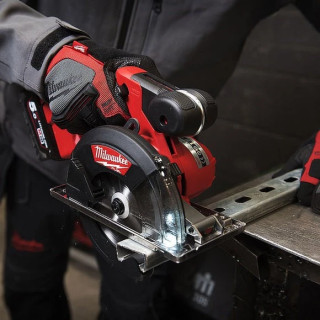 Акумулаторен циркуляр за метал Milwaukee M18FMCS-0