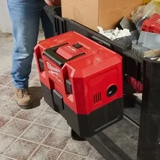 Акумулаторна прахосмукачка Milwaukee M12FVCL-0/ 12V