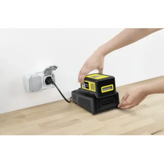 Комплект батерия и зарядно Karcher Starter Kit Battery Power 18/50/ 18V/ 5Ah Комплект батерия и зарядно Karcher Starter Kit Battery Power 18/50/ 18V/ 5Ah