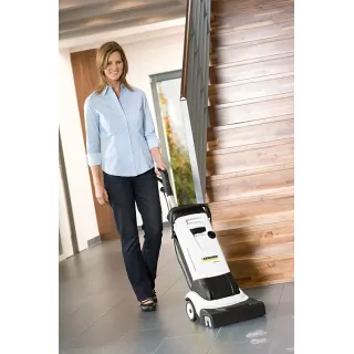 Подопочистваща машина Karcher BR 4.300/ 820W