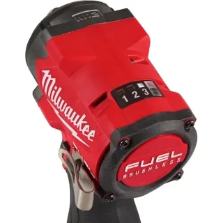 Акумулаторен гайковерт Milwaukee M12FCIWF38G3-0/ 12V