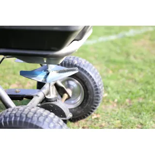 Прикачен разпръсквач за трактори VARO ST-900/ 305 - 366 см