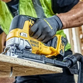 Акумулаторен прободен трион DeWALT DCS334N, 26 мм