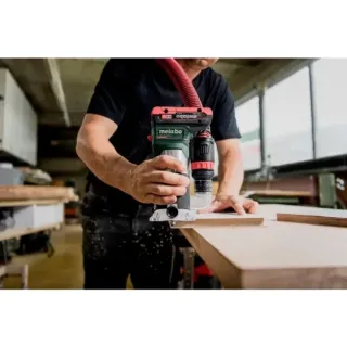 Промо комплект акумулаторен прободен трион и оберфреза с батерии и зарядно + сак Metabo P00435/ 18V/ 2х4Ah Промо комплект акумулаторен прободен трион и оберфреза с батерии и зарядно + сак Metabo P00435/ 18V/ 2х4Ah