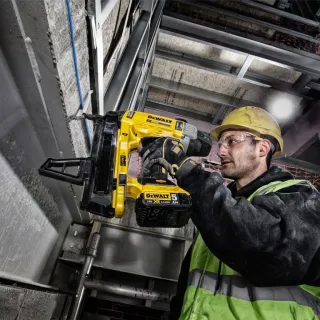 Акумулаторен такер DeWALT DCN890N 18 V