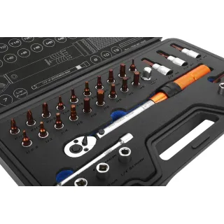 Комплект динамометричен ключ с накрайници KraftDele KD11394/ 5-25Nm / 32 части Комплект динамометричен ключ с накрайници KraftDele KD11394/ 5-25Nm / 32 части