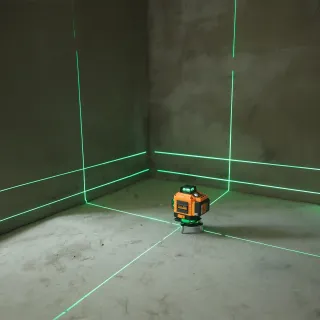 Лазерен нивелир с тринога ROTOR 4D E4DT-DB-M/ до 25 м