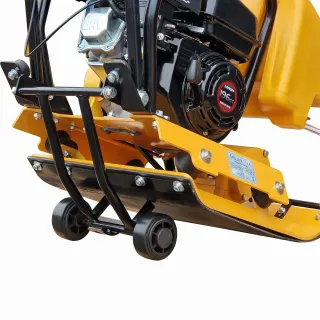 Виброплоча STILER 80 kg/ 15 KN/ 9 к.с. Виброплоча STILER 80 kg/ 15 KN/ 9 к.с.