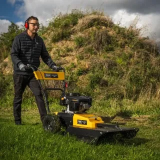 Бензинова самоходна косачка за висока трева TEXAS Multi Cut 580TG/ 6.1 к.с Бензинова самоходна косачка за висока трева TEXAS Multi Cut 580TG/ 6.1 к.с