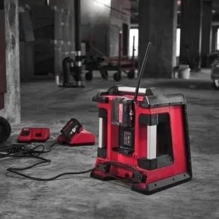 Акумулаторно радио Milwaukee M18 RC-0/ 18V