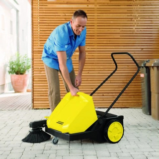 Метачка с ръчно водене Karcher S 750 60 кв.м