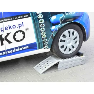 Комплект сгъваеми рампи за автомобили Geko G02047/ 2 бр./ 2200 кг Комплект сгъваеми рампи за автомобили Geko G02047/ 2 бр./ 2200 кг