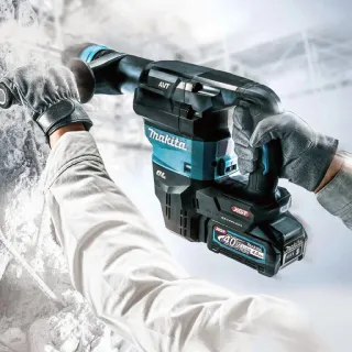Акумулаторен къртач Makita HM001GZ02 SDS-max XGT/ 40V Акумулаторен къртач Makita HM001GZ02 SDS-max XGT/ 40V
