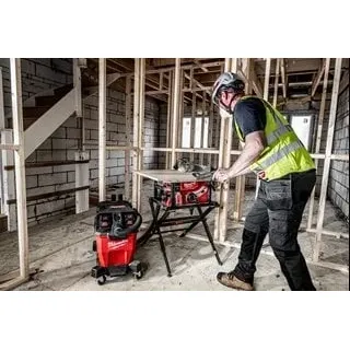 Акумулаторна прахосмукачка Milwaukee M18F2VC23L-0/ 18V