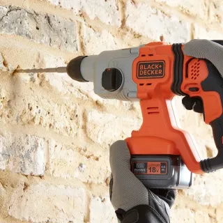 Акумулаторен перфоратор Black and Decker BCD900M1K/ 18V/ 4Ah Акумулаторен перфоратор Black and Decker BCD900M1K/ 18V/ 4Ah