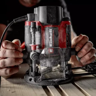 Електрическа оберфреза Einhell TP-RO 1400 E/ 1400 W Електрическа оберфреза Einhell TP-RO 1400 E/ 1400 W