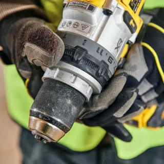 Акумулаторна ударна бормашина DeWALT  DCD1007NT-XJ/ 18V