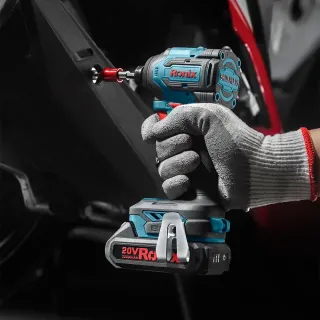 Акумулаторен винтоверт Ronix 8653/ 20V/ 2x2Ah