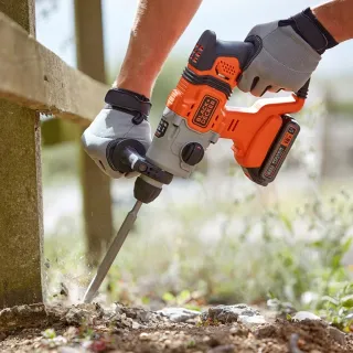 Акумулаторен перфоратор Black and Decker BCD900E2K/ 18 V/ 2х2.5Ah Акумулаторен перфоратор Black and Decker BCD900E2K/ 18 V/ 2х2.5Ah