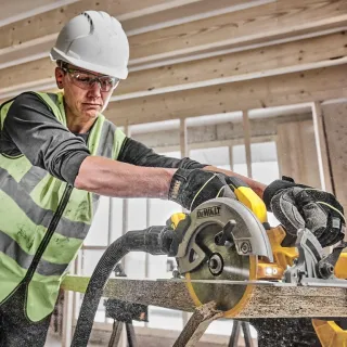 Акумулаторен циркуляр DeWALT DCS570H2T-QW/ 18V/ 2x5Ah