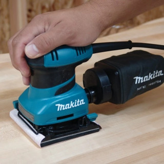 Виброшлайф Makita BO4555 200W