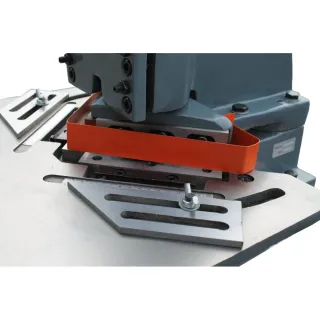 Гилотина за ламарина STILER HN 4/ 4 т Гилотина за ламарина STILER HN 4/ 4 т