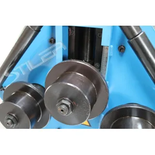 Електромеханична машина за огъване на тръби и профили STILER RBM 30/ 750W Електромеханична машина за огъване на тръби и профили STILER RBM 30/ 750W