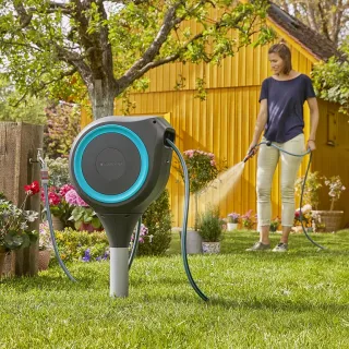 Макара с маркуч за монтаж в земя синя Gardena RollUp S/ 11 мм