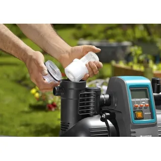 Помпа с електронен пресостат Gardena Comfort 5000/5 LCD/ 1300W