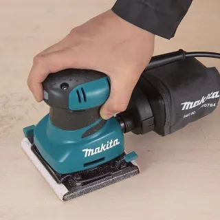 Виброшлайф Makita BO4556/ 200W